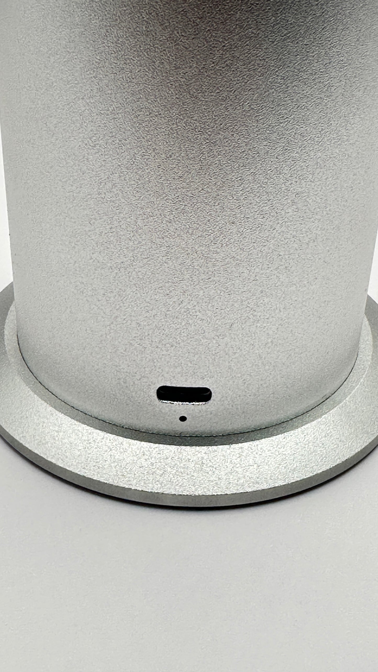 DB1 - Wireless-Charging Column Waterless Diffuser — 120 ml | Up to 800 ft²